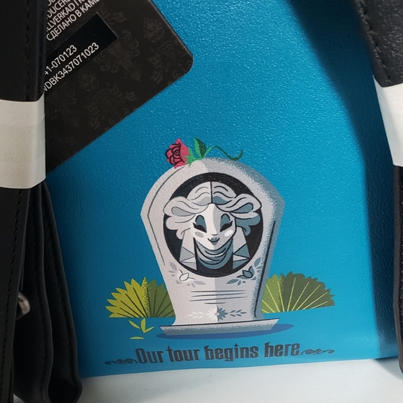 SOLD! NWT Loungefly Haunted Mansion Mini Backpack & Card Holder - Picture 9 of 15